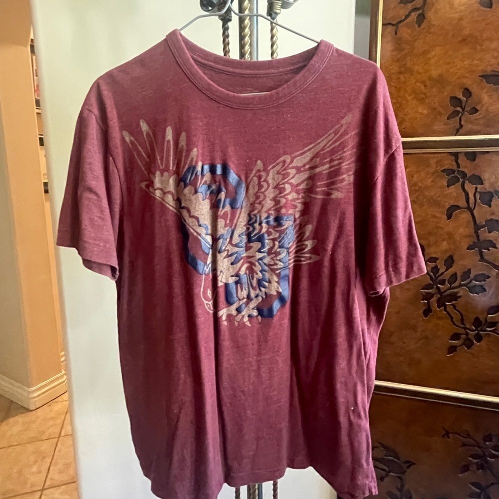 Cremieux TShirt Originally Styled under a button up!